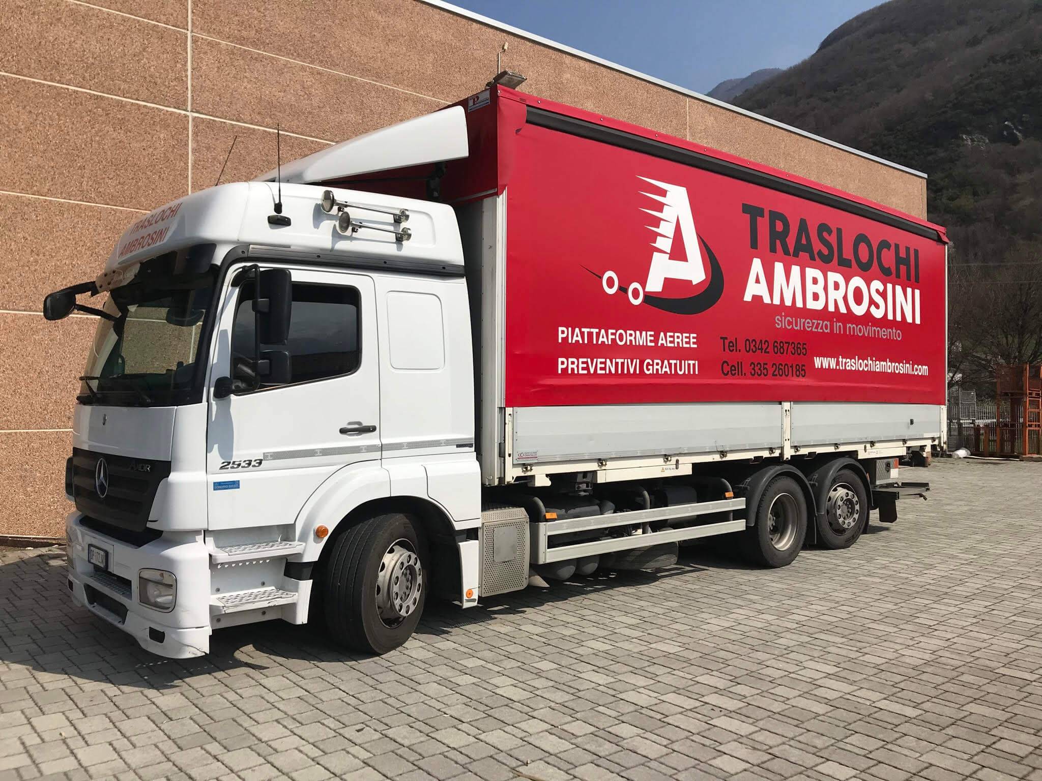 Autocarro per traslochi: Mercedes Axor